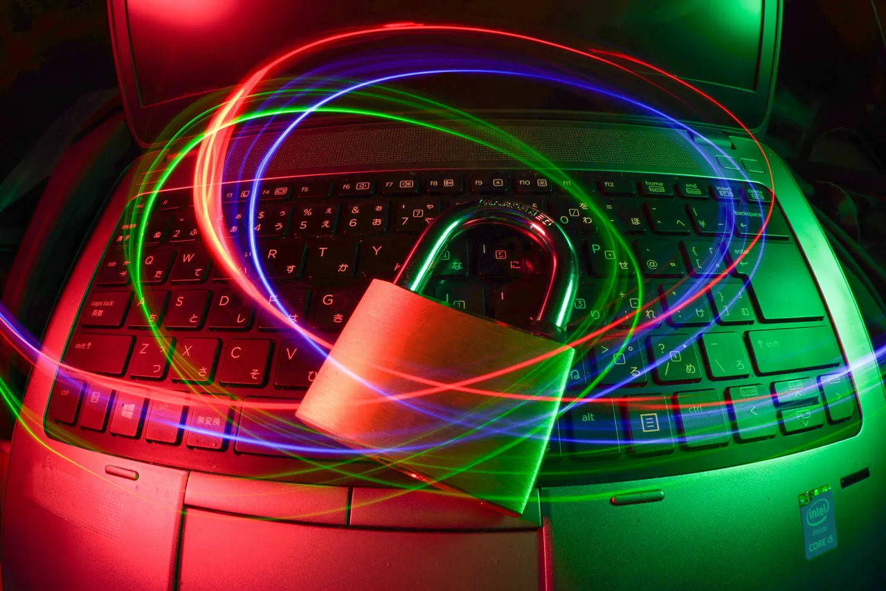 Privacidade digital: o guia prático pra reduzir seu rastreamento sem virar eremita