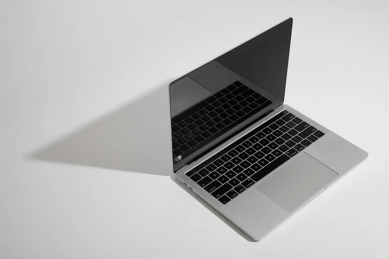 Como reviver um PC ou notebook antigo e deixá-lo rápido de novo (sem comprar outro)