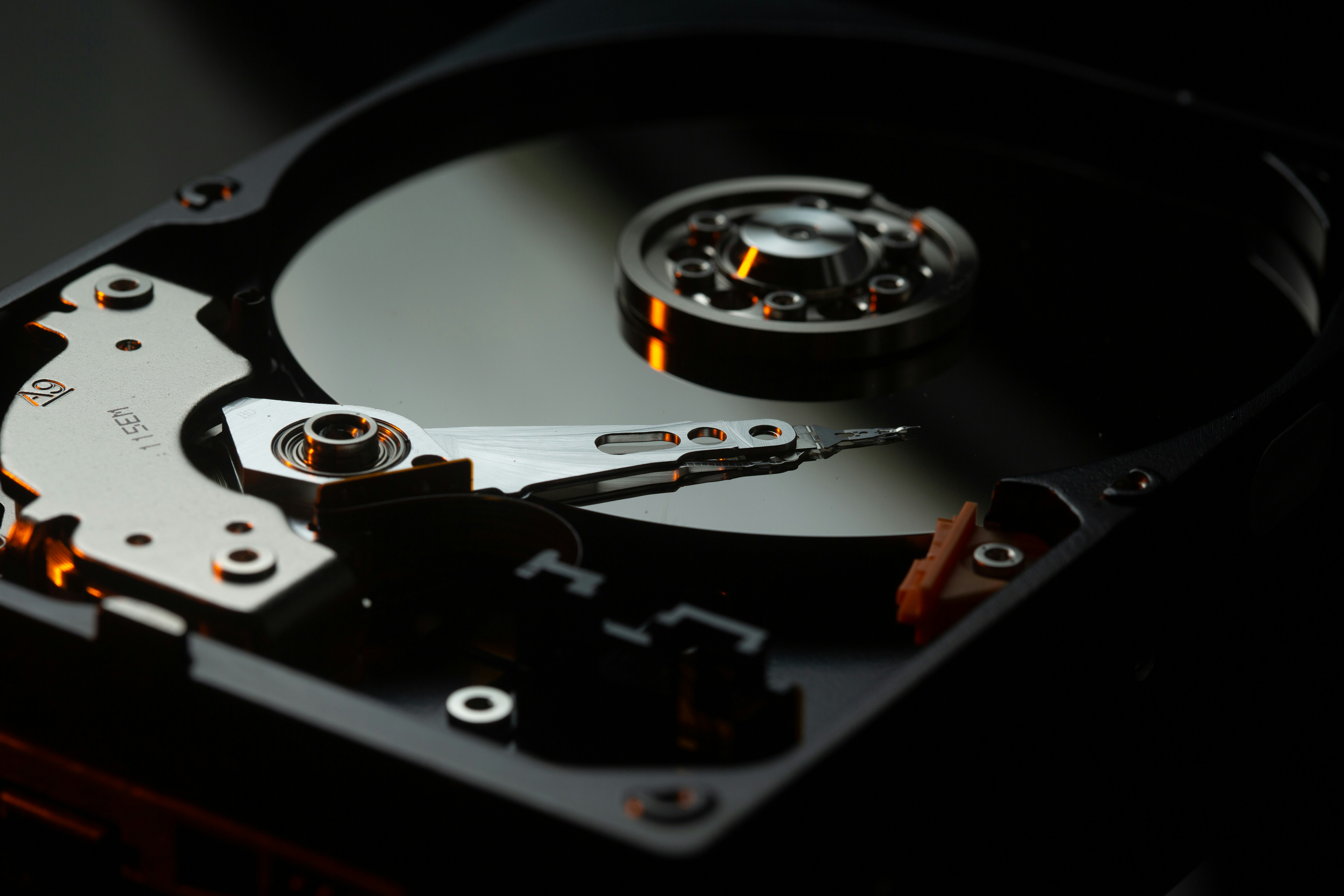 Backup sem preguiça: a regra 3-2-1 e o plano pra você nunca mais perder um arquivo na vida